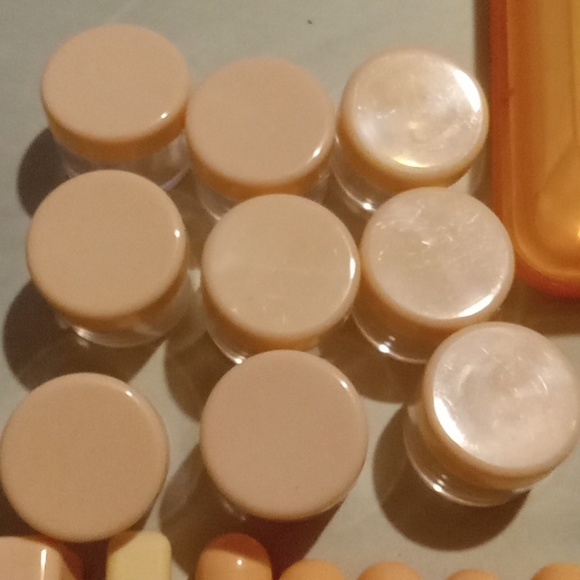 Make your own lip gloss kit - Picture 5 of 6